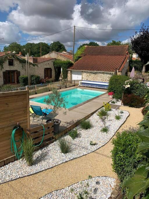 Gite Les Cigognes Le Champ-Saint-Pere 外观 照片